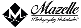 MAZELLE, ein internationales Creative Studio für Fotografie, Film, Composing und visuelle Kommunikation. Die visuelle Darstellung vermittelt ästhetische Exzellenz, klare Linien, moderne Typografie und eine starke, minimalistische Markenidentität. Die Bildwelt repräsentiert alle vier Markenbereiche: Business, Moments, Photography und Academy. Der Bereich Business steht für professionelle Medienlösungen wie Businessfotografie, Mitarbeiterporträts, Firmenreportagen, Eventfotografie, Produktfotografie und Immobilienfotografie. Ergänzt durch Grafikdesign, Webdesign, Imagefilme und Composings entsteht ein visueller Eindruck von strategischer Markenkommunikation und hochwertigem Corporate Content. Der Bereich Moments zeigt emotionale, authentische Fotografie für Paare, Familien und Einzelpersonen. Die Bildsprache ist warm, ästhetisch und persönlich – Portraits, Paarshootings, Familienreportagen und besondere Lebensmomente werden in natürlichem Licht und feiner Emotionalität dargestellt. Der Bereich Photography (Mazelle Photography Fotostudio®) vermittelt professionelle Fotografie, Videoproduktion, Composing und kreative Bildgestaltung. Die Darstellung zeigt technische Präzision, künstlerische Vision und die Fähigkeit, visuelle Geschichten zu erzählen – von Businessfotografie über Produktinszenierungen bis hin zu Fine‑Art‑Portraits. Der Bereich Academy steht für Lernen, Coaching und kreative Weiterbildung. Die Bildwelt zeigt Workshops, Lichtführung, Bildbearbeitung, Branding‑Wissen und praxisnahe Creative Education. Die Darstellung vermittelt Inspiration, Professionalität und den Anspruch, Wissen auf höchstem Niveau weiterzugeben.